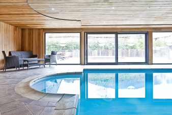 Villa de luxe avec piscine et espace wellness pour 26personnes  louer  Coo