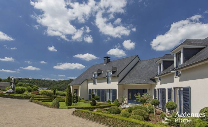 Villa de Luxe  Spa pour 13/14 personnes en Ardenne