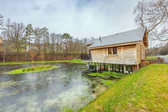 Maison de vacances insolite 4 personnes  Vencimont, en Ardenne - Confort et nature au bord de l'eau