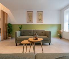 Charmante maison chien admis Alle-sur-Semois, 4 personnes, 2 chambres avec salle de bain, chauffage au sol, admis aux animaux, proche du Parc National de la Vallée de la Semois