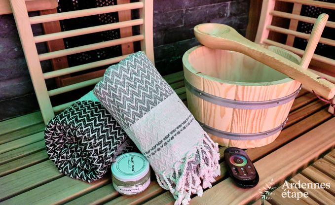 Maison de vacances moderne pour 10 personnes  Amel avec 4 chambres, 5 salles de bains, sauna, salle de fitness, salle de jeux et jardin priv