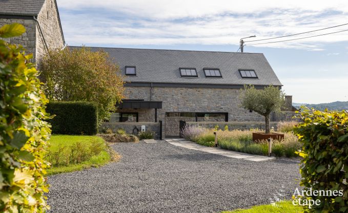 Maison de vacances authentique pour 6 personnes  Anhe avec sauna priv, terrasse couverte et intrieur de luxe