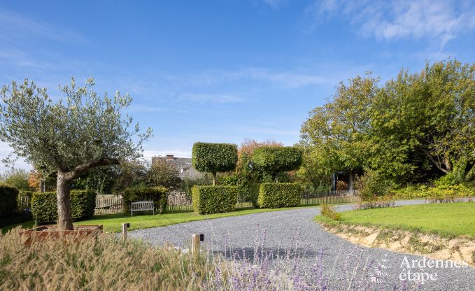 Maison de vacances authentique pour 6 personnes  Anhe avec sauna priv, terrasse couverte et intrieur de luxe