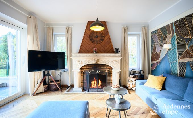 Villa de luxe avec piscine et court de tennis pour 14 personnes  Anhe, situe dans la valle de la Moligne