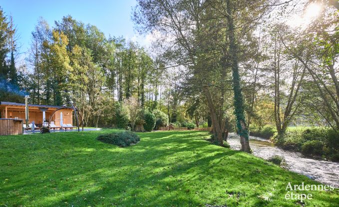 Villa de luxe avec piscine et court de tennis pour 14 personnes  Anhe, situe dans la valle de la Moligne