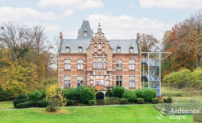 Maison de vacances à Anhée avec label clé verte pour 24/26 personnes