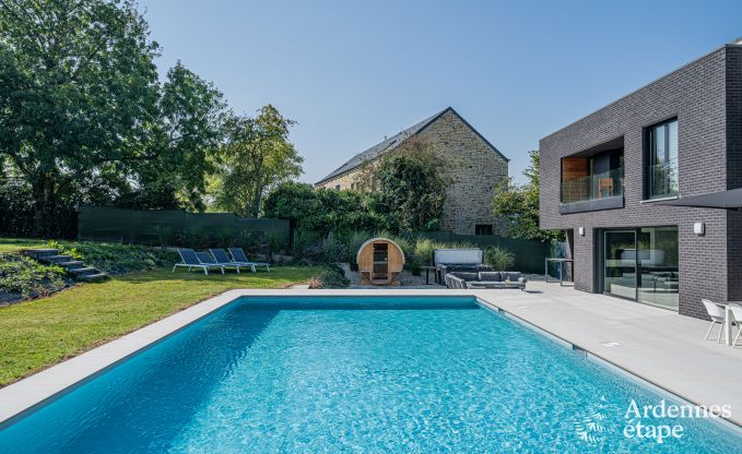 Villa de Luxe  Assesse pour 14 personnes en Ardenne