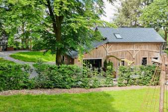 Chalet de vacances de luxe  Bastogne pour 6 personnes avec sauna et jardin