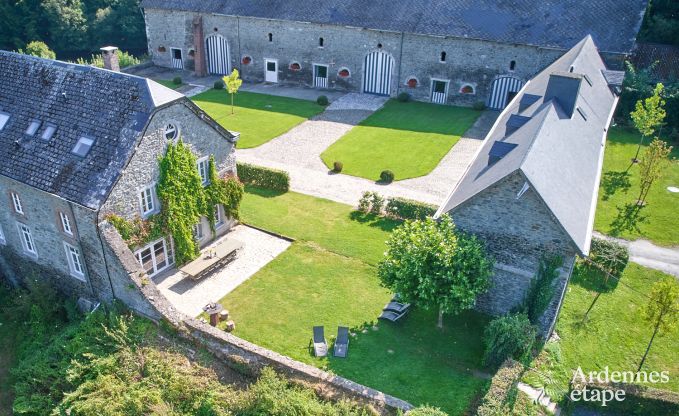 Chteau  Bastogne pour 30 personnes en Ardenne