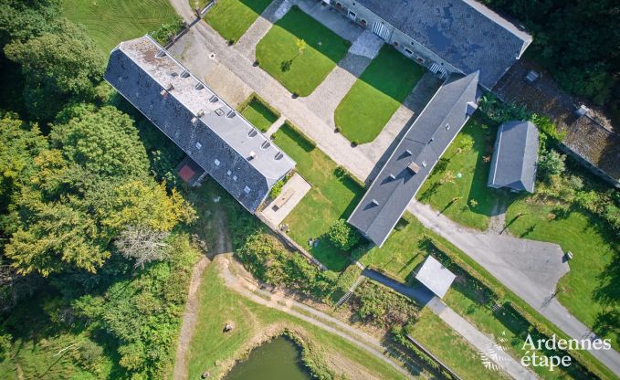 Chteau  Bastogne pour 30 personnes en Ardenne