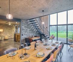 Maison de vacances à Bastogne : maison de vacances authentique pour 16 personnes avec des équipements modernes en Ardenne