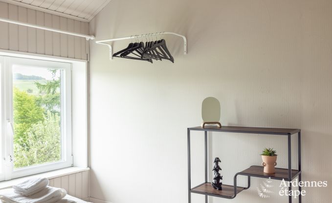 Charmante petite ferme pour 6 personnes  Bastogne avec jacuzzi intrieur et extrieur