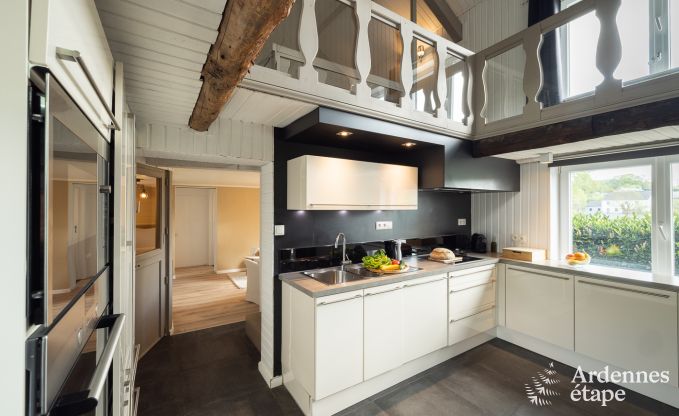 Charmante petite ferme pour 6 personnes  Bastogne avec jacuzzi intrieur et extrieur