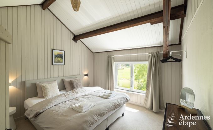 Charmante petite ferme pour 6 personnes  Bastogne avec jacuzzi intrieur et extrieur