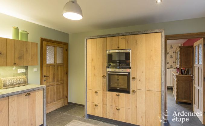 Maison de vacances villageoise grande capacité avec sauna à Bastogne