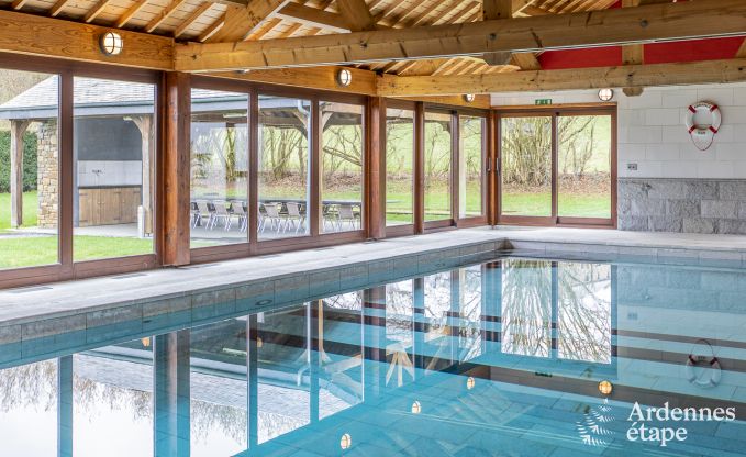 Villa de luxe avec piscine intrieure  Bastogne pour 24 personnes