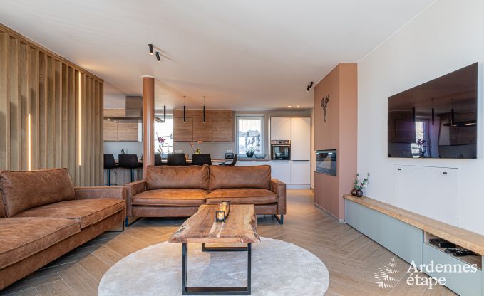 Maison de vacances � Bastogne : logement spacieux pour 14 personnes avec 6 chambres et salle de jeux