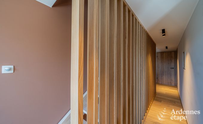 Maison de vacances � Bastogne : logement spacieux pour 14 personnes avec 6 chambres et salle de jeux