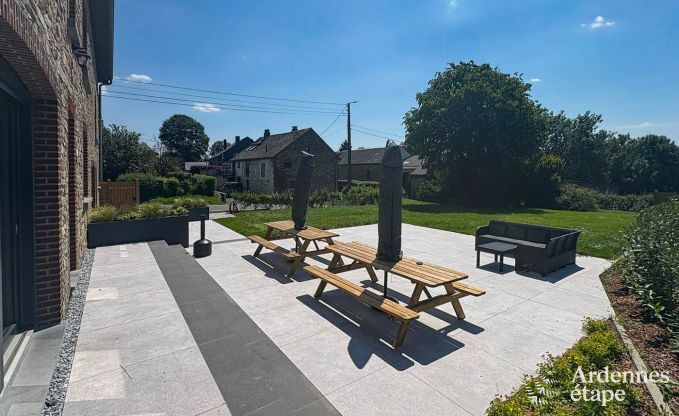 Maison de vacances � Bastogne : logement spacieux pour 14 personnes avec 6 chambres et salle de jeux
