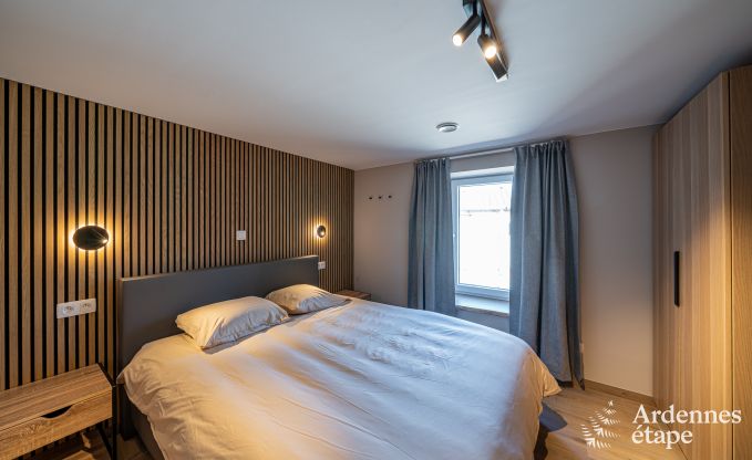 Maison de vacances � Bastogne : logement spacieux pour 14 personnes avec 6 chambres et salle de jeux