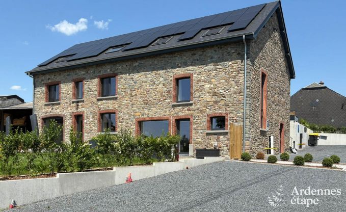 Maison de vacances � Bastogne : logement spacieux pour 14 personnes avec 6 chambres et salle de jeux