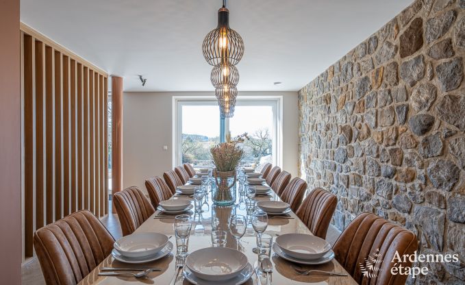 Maison de vacances � Bastogne : logement spacieux pour 14 personnes avec 6 chambres et salle de jeux