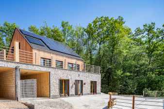Chalet de luxe pour 12  Beauraing en Ardenne avec sauna et jardin priv