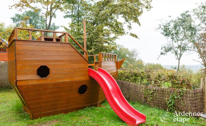 Chalet spacieux et confortable  Beauraing, Ardenne