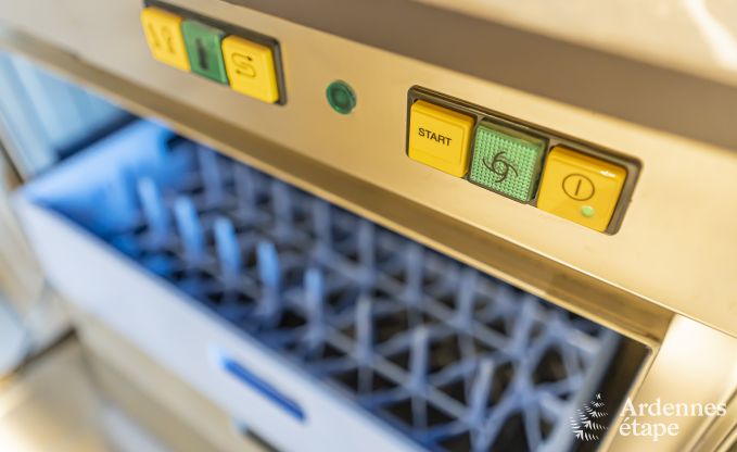 Ch�teau � Beauraing pour 38 personnes en Ardenne