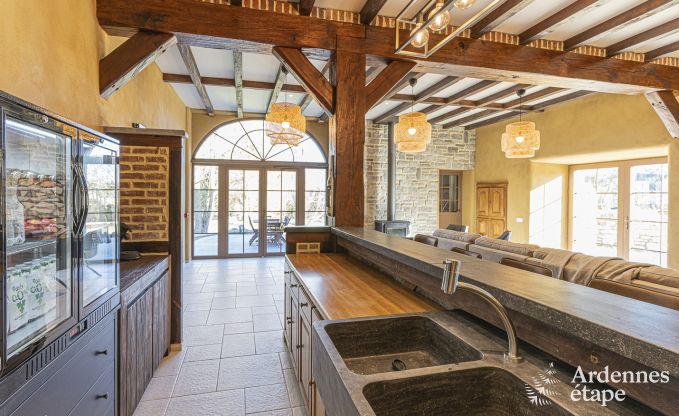 Ch�teau � Beauraing pour 38 personnes en Ardenne