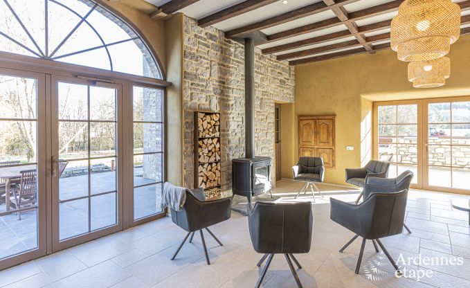 Ch�teau � Beauraing pour 38 personnes en Ardenne