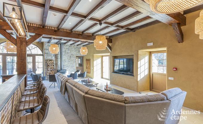 Ch�teau � Beauraing pour 38 personnes en Ardenne