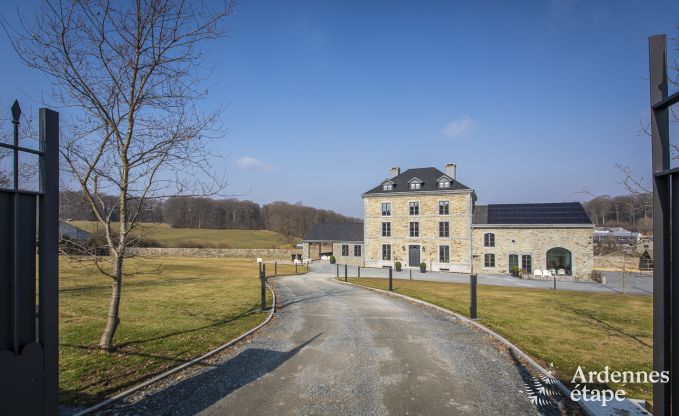 Chteau  Bertrix (Jehonville) pour 20 personnes en Ardenne