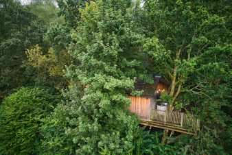 Cabane perche pour 8 personnes  louer en Ardenne (Bertrix)