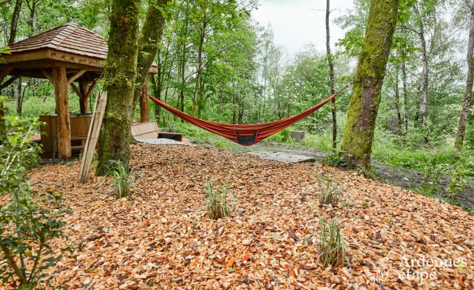 Cabane dans les arbres  Bertrix, Ardenne