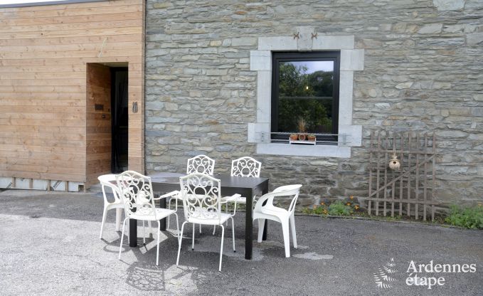 Maison de vacances  Bertrix : 10 personnes, 5 chambres, jardin priv, prs du Parc National de la Valle de la Semois en Ardenne