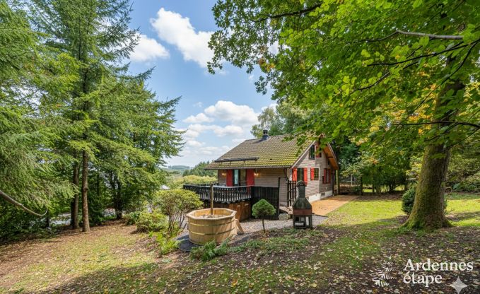 Chalet authentique pour 8 personnes  Bivre avec 4 chambres, poele  pellets, bain nordique, jardin priv et local  vlos