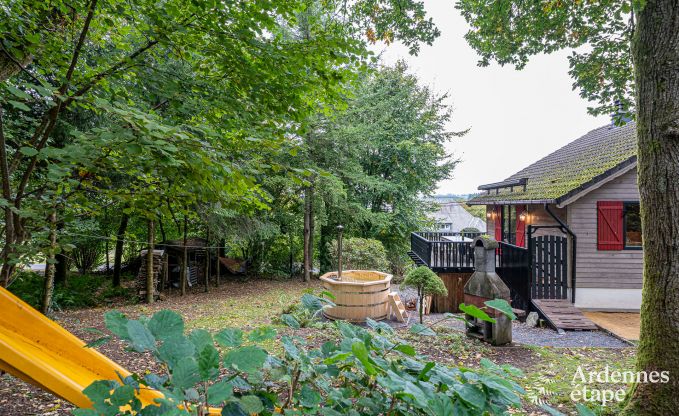 Chalet authentique pour 8 personnes  Bivre avec 4 chambres, poele  pellets, bain nordique, jardin priv et local  vlos