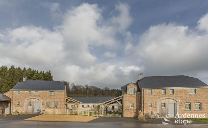 Villa de Luxe � Bi�vre pour 19 personnes en Ardenne