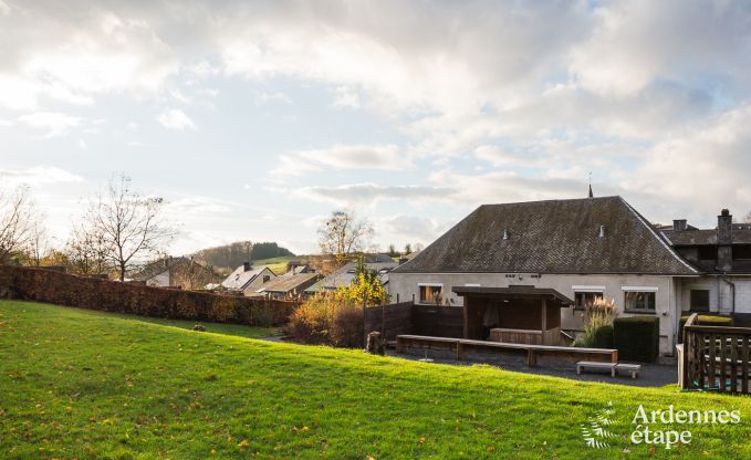 Maison de vacances à Bouillon pour 30 personnes en Ardenne