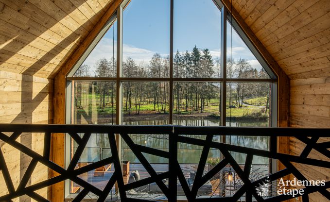 Chalet de luxe � Brognon pour 20 personnes avec piscine ext�rieure chauff�e, jacuzzi ext�rieur et sauna au bord du lac