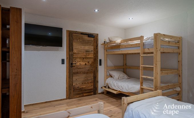 Chalet de luxe � Brognon pour 20 personnes avec piscine ext�rieure chauff�e, jacuzzi ext�rieur et sauna au bord du lac