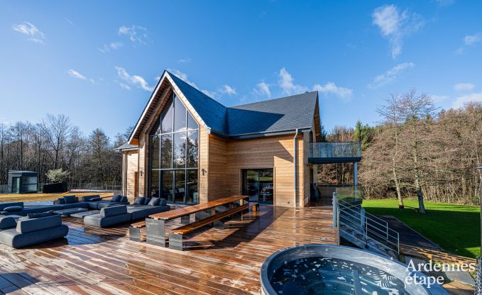 Chalet de luxe � Brognon pour 20 personnes avec piscine ext�rieure chauff�e, jacuzzi ext�rieur et sauna au bord du lac