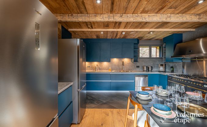 Chalet de luxe � Brognon pour 20 personnes avec piscine ext�rieure chauff�e, jacuzzi ext�rieur et sauna au bord du lac