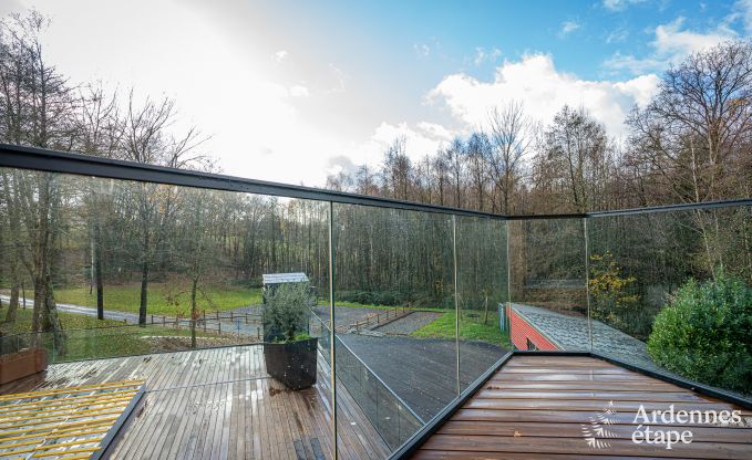 Chalet de luxe � Brognon pour 20 personnes avec piscine ext�rieure chauff�e, jacuzzi ext�rieur et sauna au bord du lac