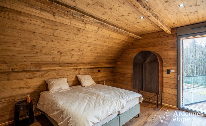 Chalet de luxe � Brognon pour 20 personnes avec piscine ext�rieure chauff�e, jacuzzi ext�rieur et sauna au bord du lac