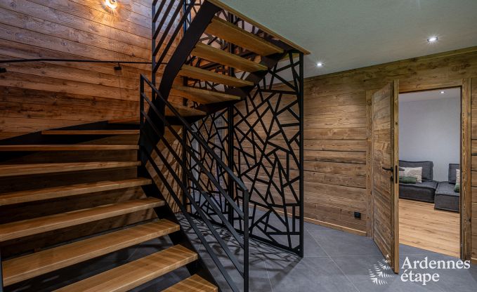 Chalet de luxe � Brognon pour 20 personnes avec piscine ext�rieure chauff�e, jacuzzi ext�rieur et sauna au bord du lac