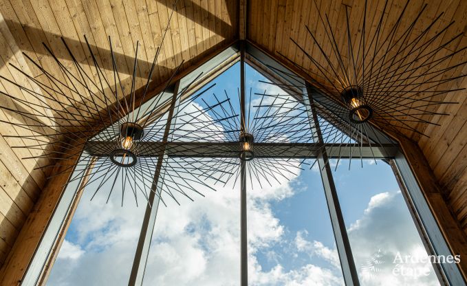 Chalet de luxe � Brognon pour 20 personnes avec piscine ext�rieure chauff�e, jacuzzi ext�rieur et sauna au bord du lac