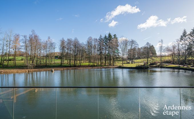 Chalet de luxe � Brognon pour 20 personnes avec piscine ext�rieure chauff�e, jacuzzi ext�rieur et sauna au bord du lac