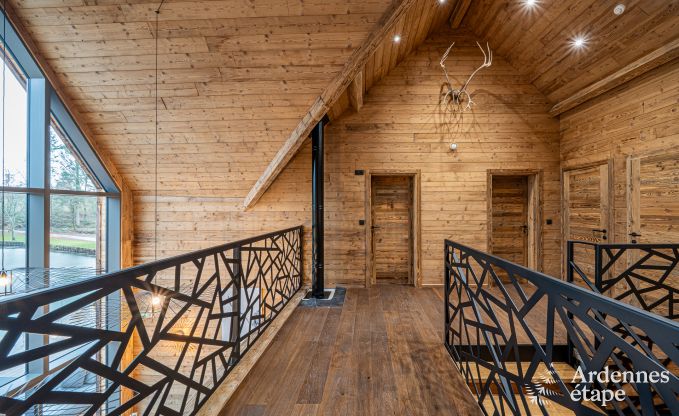 Chalet de luxe � Brognon pour 20 personnes avec piscine ext�rieure chauff�e, jacuzzi ext�rieur et sauna au bord du lac